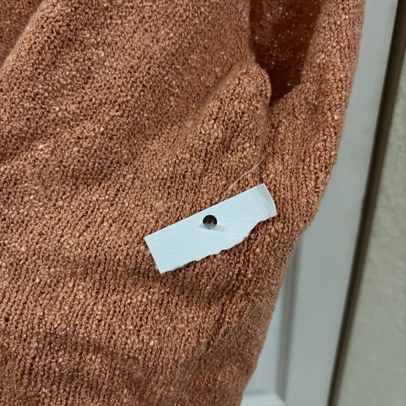 O'Neill V-Neck Orange Tank Top Sweater - Picture 3 of 8